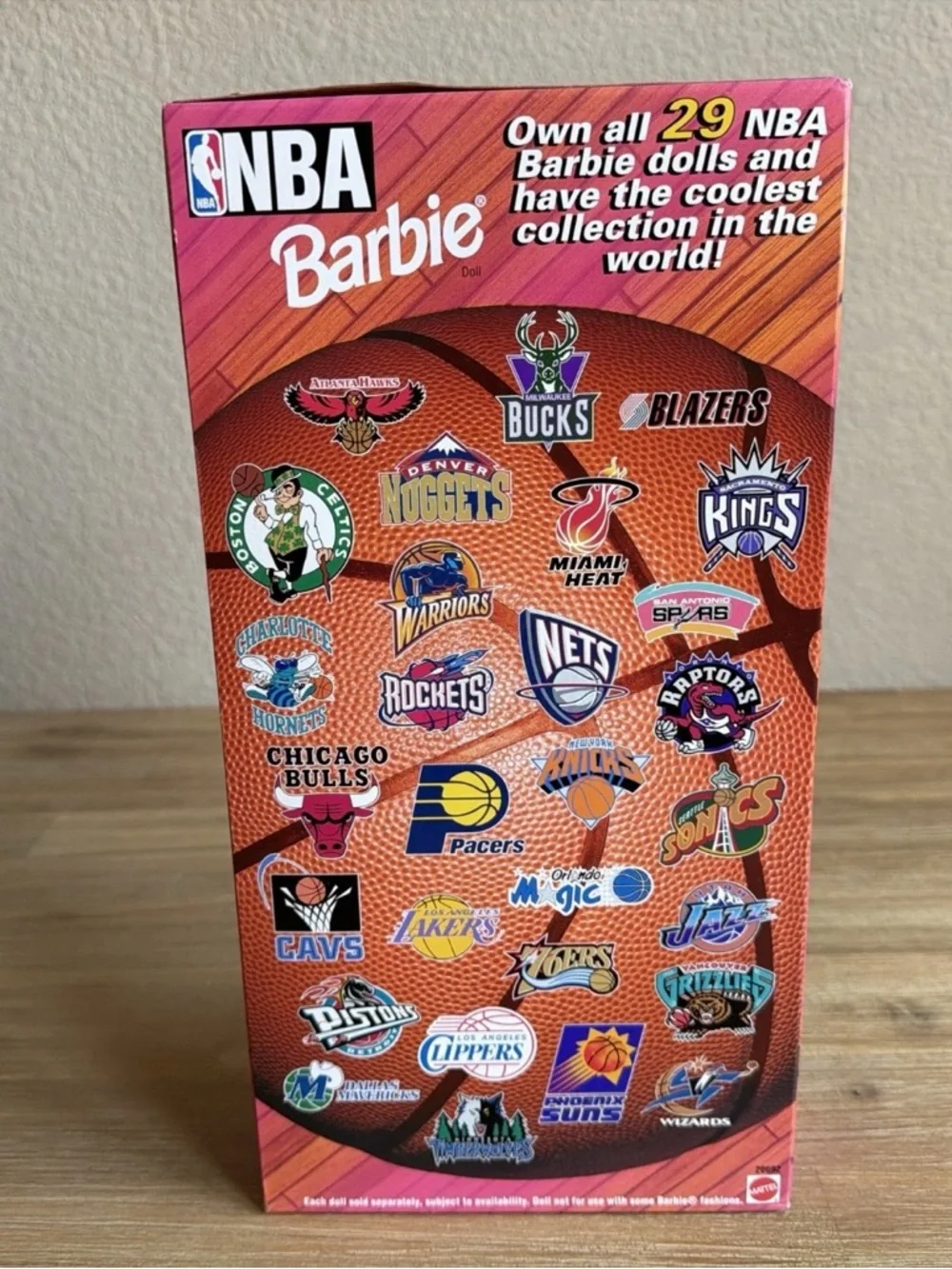 Mattel Barbie Doll NBA Chicago Bulls #20692 1998 Jordan Era Basketball Team NRFB